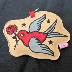 NWT- FLUFF LUGGAGE TAG - TATTOO SWALLOW BIRD WITH ROSE